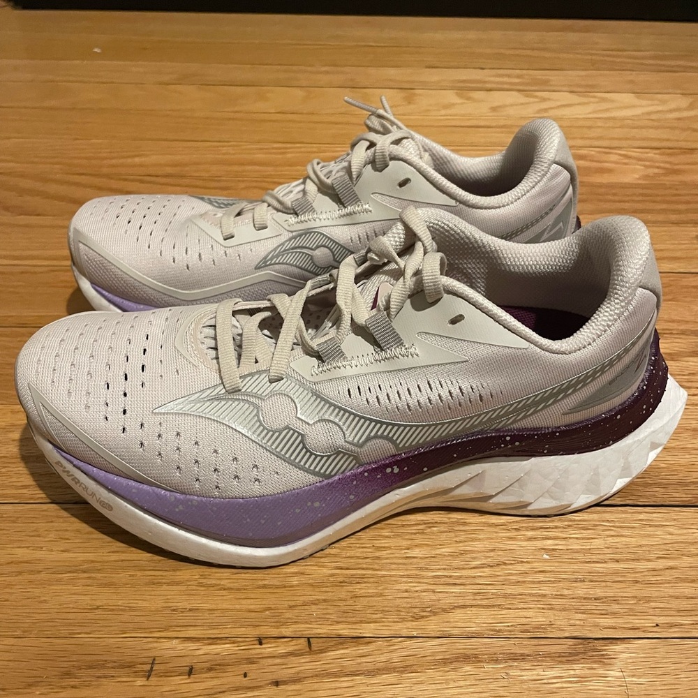 Saucony Women's Endorphin Speed 4 - Cream and Purple - Picture 3 of 7